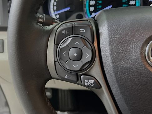Used 2014 Toyota Venza XLE w/ XLE Premium Package FWD image 19