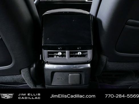 Certified 2026 Cadillac Vistiq Sport w/ LPO, Floor Liner Package image 18