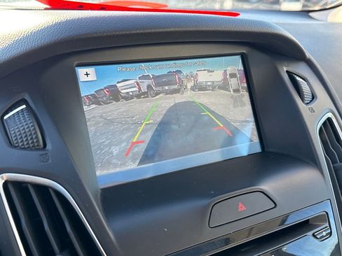 Used 2016 Ford Focus Titanium w/ Titanium Cold Weather Package image 20