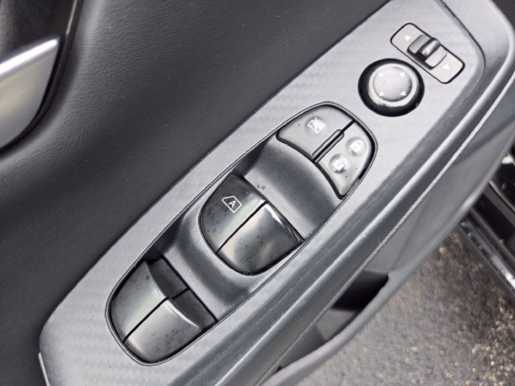Used 2024 Nissan Sentra SV FWD image 28