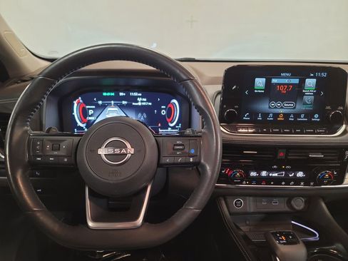 Used 2023 Nissan Rogue Platinum w/ Platinum Premium Package image 12