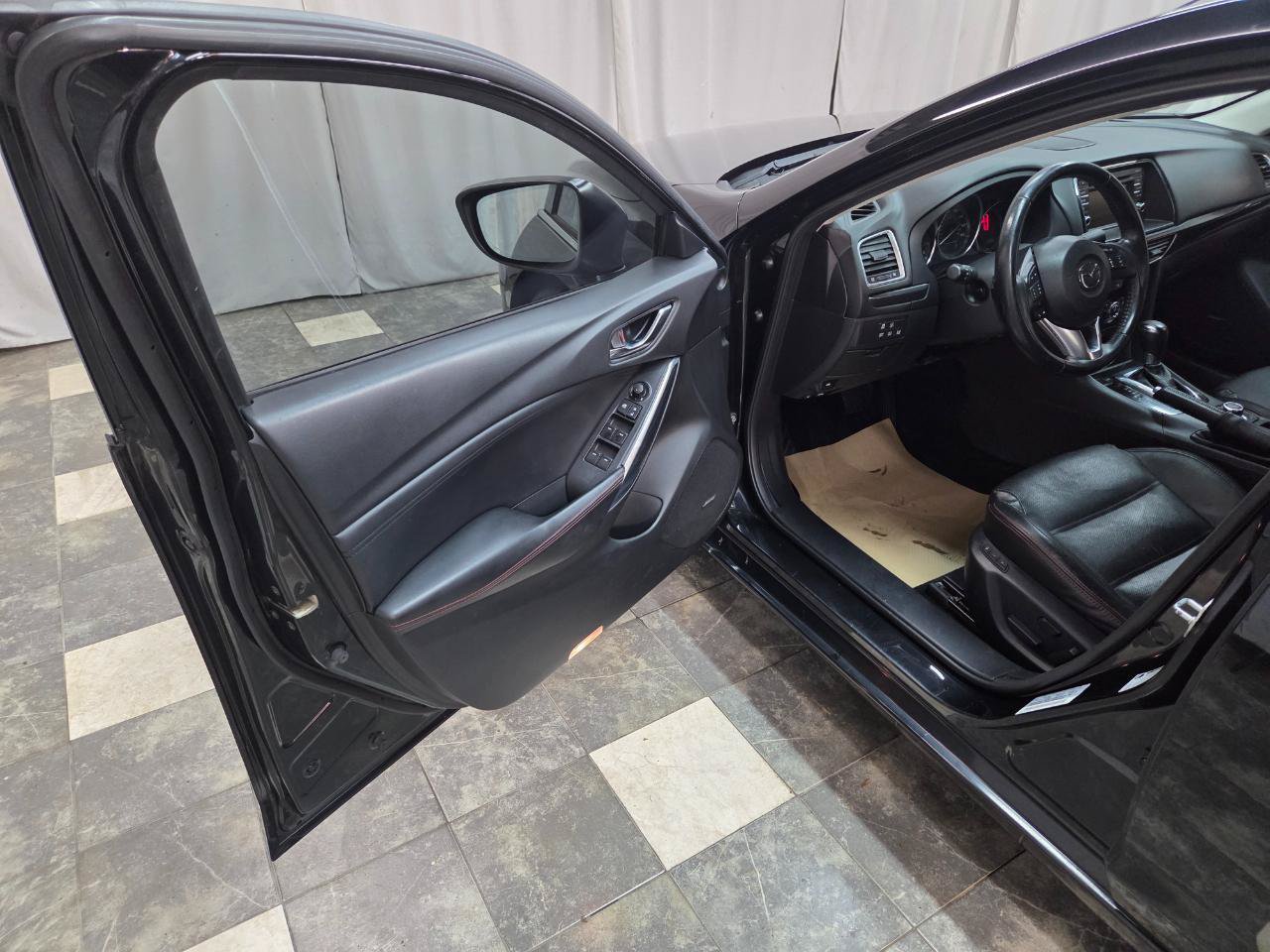 Used 2015 MAZDA MAZDA6 Grand Touring w/ GT Technology Package FWD image 9