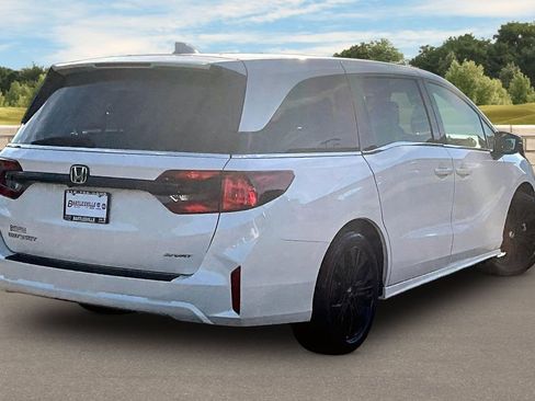 Used 2025 Honda Odyssey Sport-L image 12