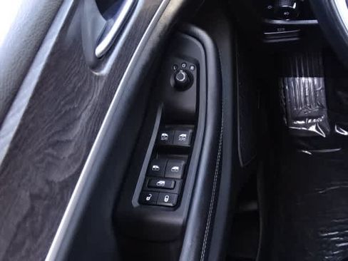 Used 2021 Jeep Grand Cherokee L Limited RWD image 38