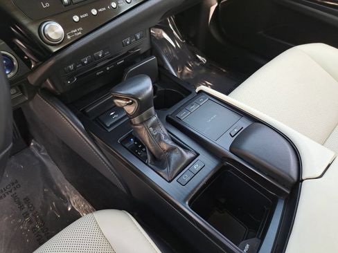 Used 2022 Lexus ES 300h w/ Premium Package FWD image 26