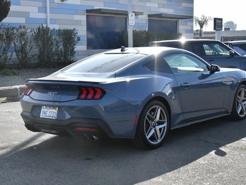 Used 2024 Ford Mustang GT Premium image 8