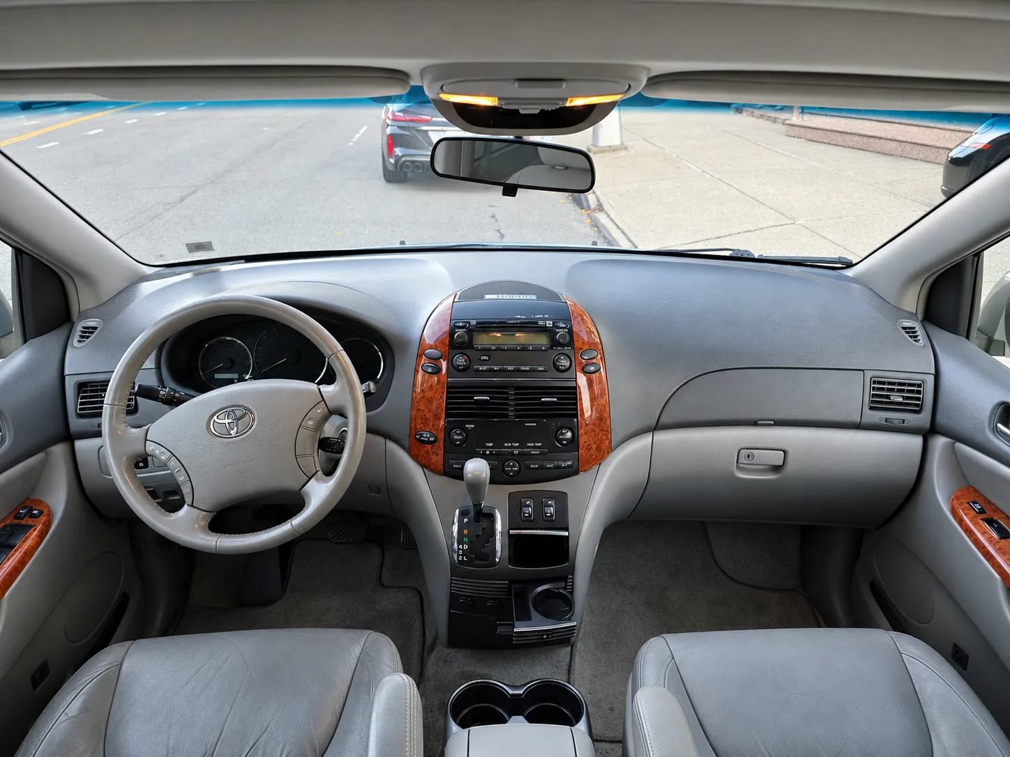 Used 2008 Toyota Sienna XLE AWD/4WD image 21