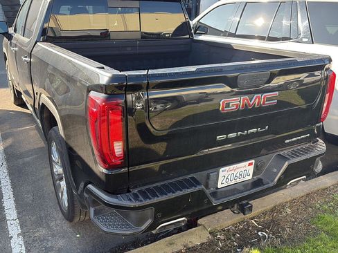 Used 2021 GMC Sierra 1500 Denali w/ Denali Ultimate Package image 3