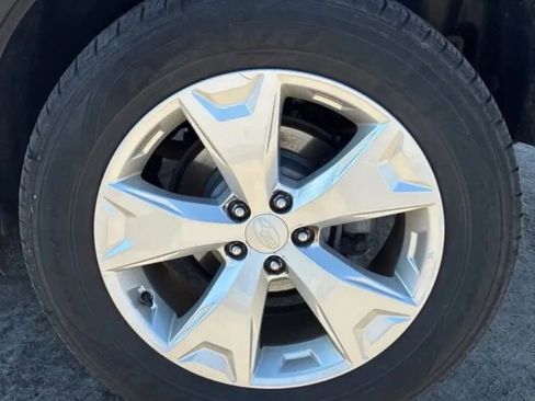 Used 2016 Subaru Forester 2.5i Limited image 17