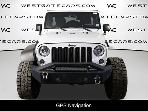 Used 2017 Jeep Wrangler Unlimited Rubicon w/ Connectivity Group AWD/4WD image 2