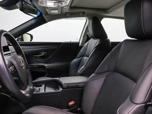 Certified 2025 Lexus ES 350 w/ Premium Package FWD image 18