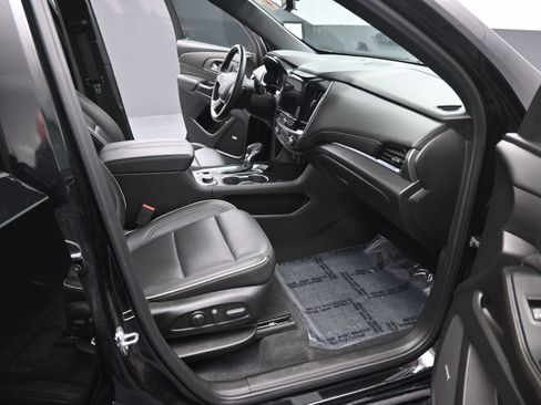 Certified 2023 Chevrolet Traverse Premier w/ Redline Edition image 20