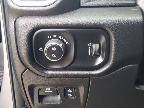 Used 2025 RAM 1500 Lone Star RWD image 18