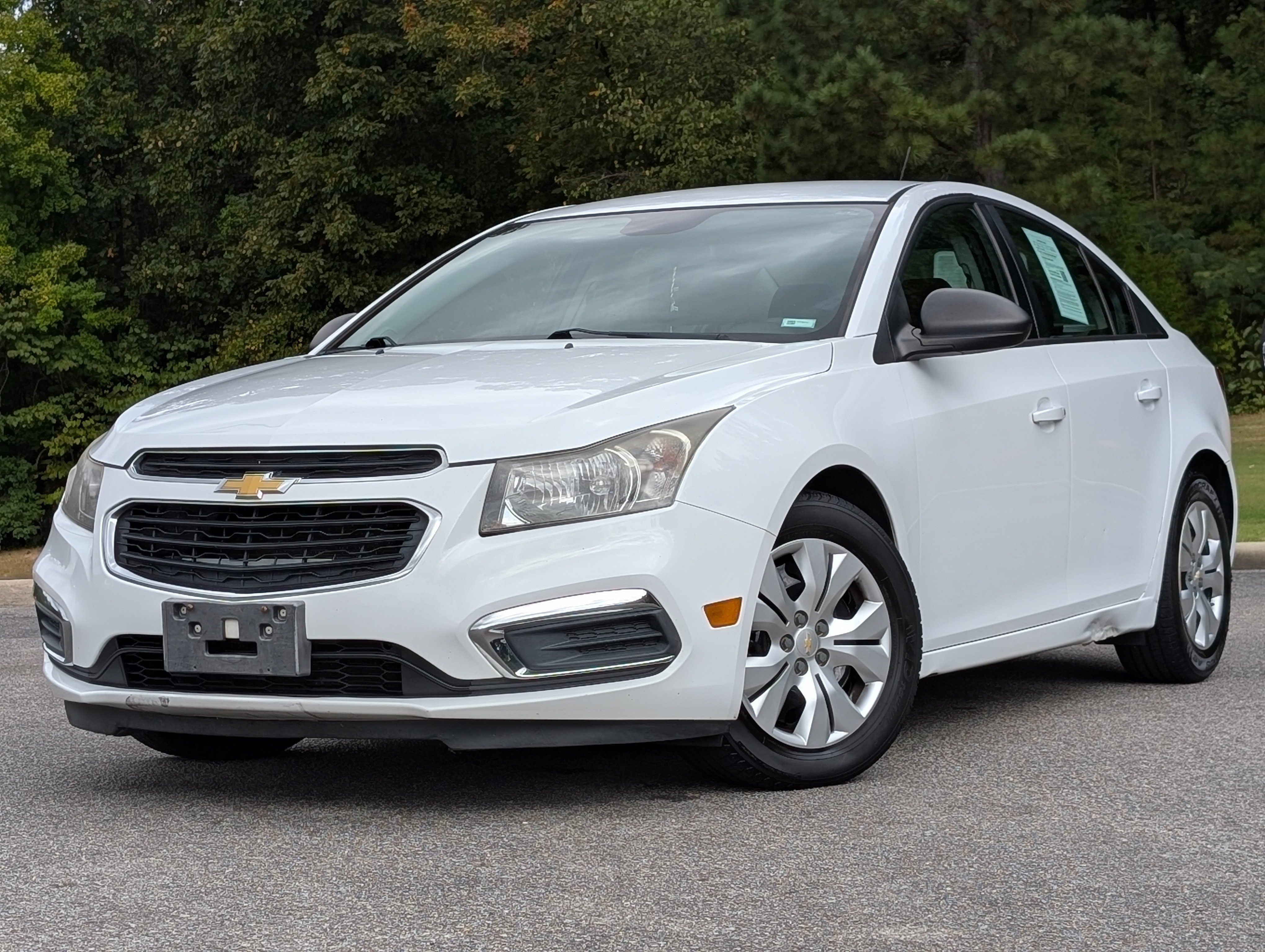 Used 2015 Chevrolet Cruze LS FWD image 4