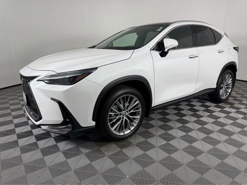 Used 2024 Lexus NX 350 AWD w/ Vision Package image 7