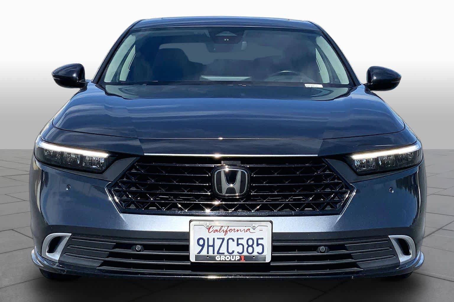 Used 2023 Honda Accord Touring image 3