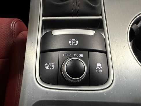 Used 2018 Kia Stinger GT1 RWD image 21