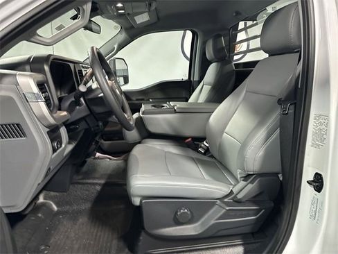 New 2023 Ford F550 4x4 Regular Cab Super Duty image 19