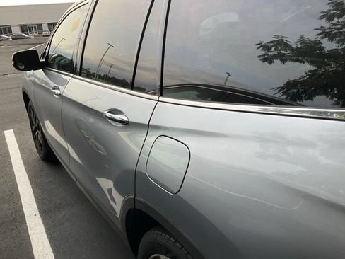 Used 2017 Honda Pilot Touring image 9