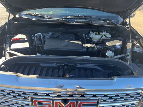 Used 2021 GMC Sierra 1500 Denali w/ Denali Carbonpro Edition image 9