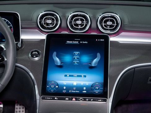 Certified 2026 Mercedes-Benz C 300 4MATIC Sedan image 17