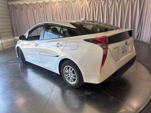 Used 2016 Toyota Prius Three FWD image 7