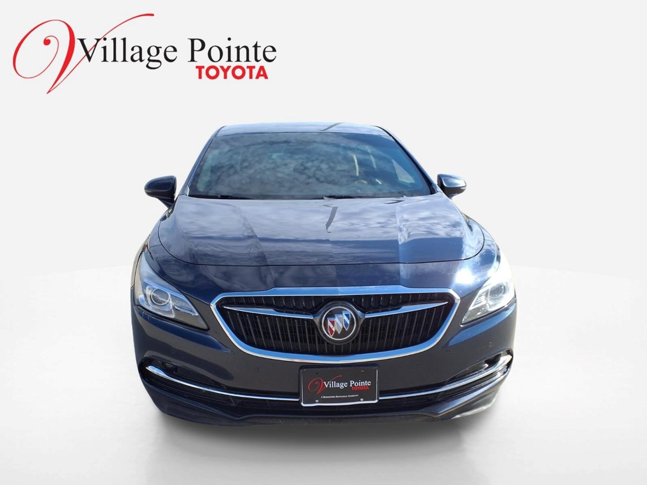 Used 2017 Buick LaCrosse Premium w/ Driver Confidence Package #2 AWD/4WD image 8