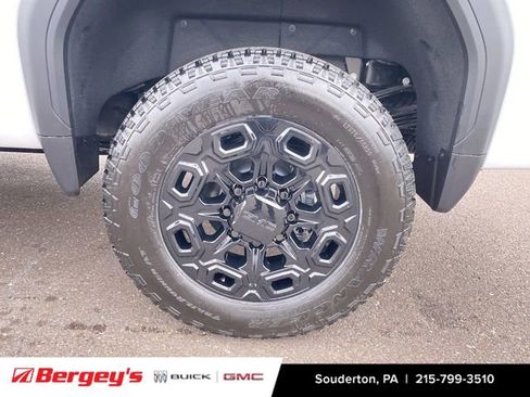 New 2026 GMC Sierra 3500 Denali w/ Denali Reserve Package image 17