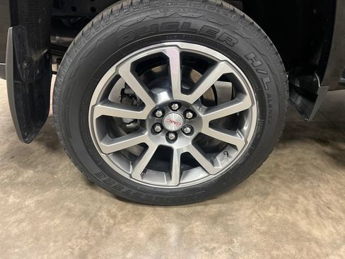 Certified 2021 GMC Canyon Denali AWD/4WD image 10