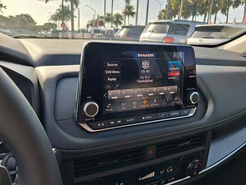 Used 2026 Nissan Rogue SV FWD image 18