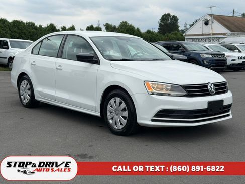 Used 2016 Volkswagen Jetta S FWD image 3
