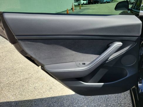 Used 2023 Tesla Model 3 Standard Range RWD image 13