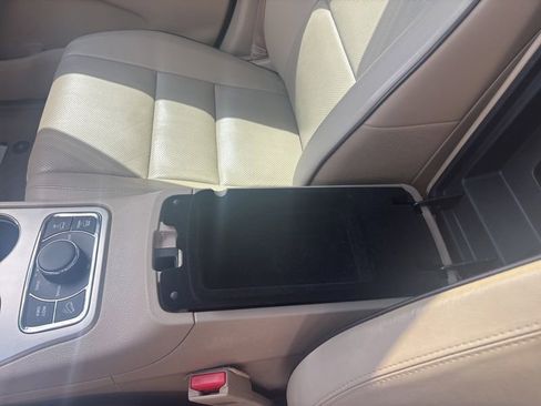 Used 2017 Jeep Grand Cherokee Overland AWD/4WD image 45