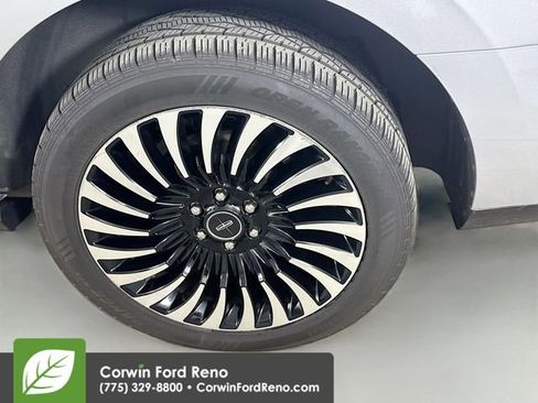 Used 2020 Lincoln Navigator Black Label w/ Cargo Convenience Package AWD/4WD image 33