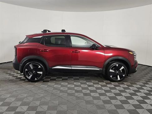 New 2026 Nissan Kicks SR w/ SR Premium Package image 2