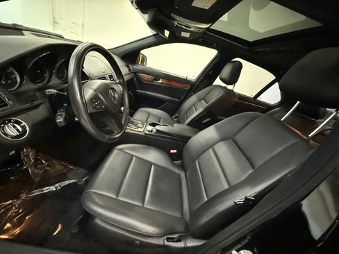 Used 2011 Mercedes-Benz C 350 Sport image 29