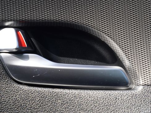 Used 2019 Hyundai Santa Fe Limited FWD image 14
