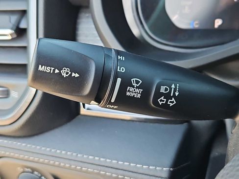 Used 2023 RAM 1500 Limited image 25