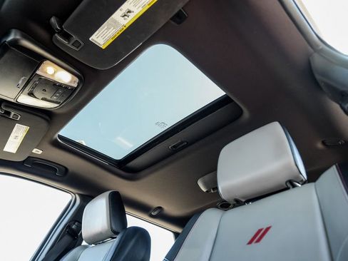 Used 2023 Dodge Durango R/T image 4