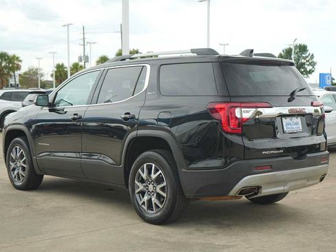 Used 2023 GMC Acadia SLT FWD image 4