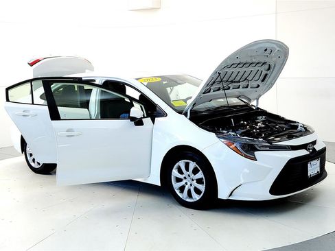 Certified 2023 Toyota Corolla LE image 12