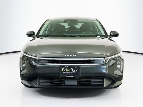 Used 2025 Kia K4 FWD image 2