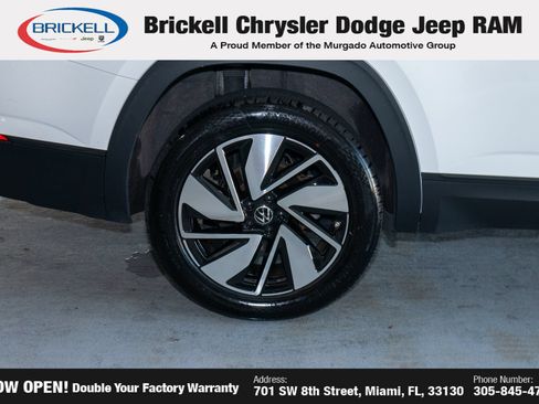 Used 2025 Volkswagen Atlas SE FWD image 39