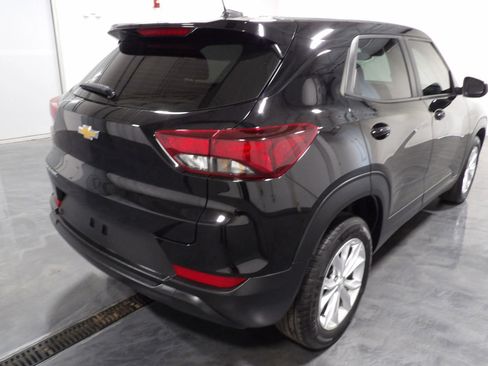 Used 2023 Chevrolet TrailBlazer LS image 5