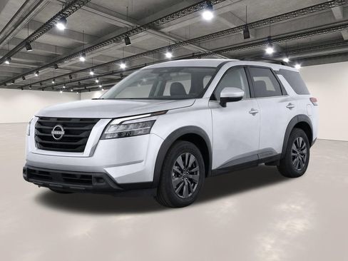 Used 2024 Nissan Pathfinder SV FWD image 1
