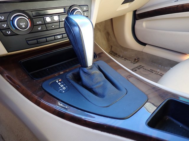 Used 2011 BMW 328i xDrive Sedan AWD/4WD image 12