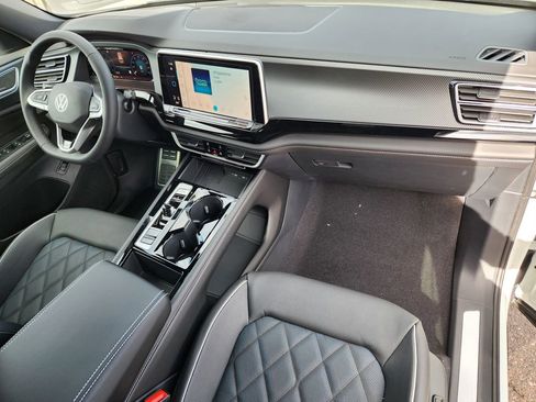 New 2026 Volkswagen Atlas Cross Sport SEL Premium R-Line AWD/4WD image 14