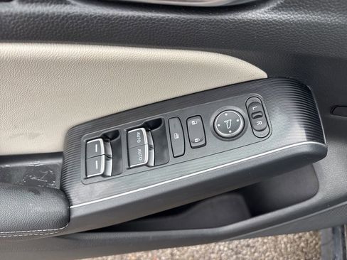 Used 2024 Honda Civic Touring image 16