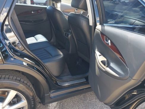 Used 2016 INFINITI QX50 2WD w/ Premium Package image 9