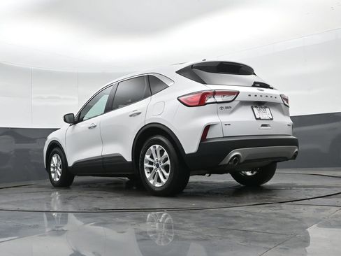 Used 2020 Ford Escape SE image 46